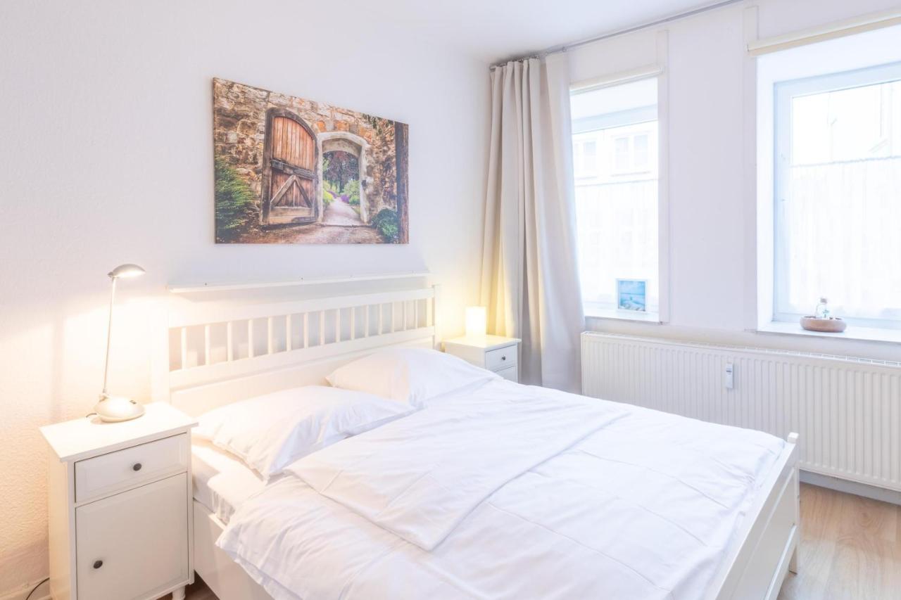 Apartmenthaus Toenning Strandmuschel Екстер'єр фото